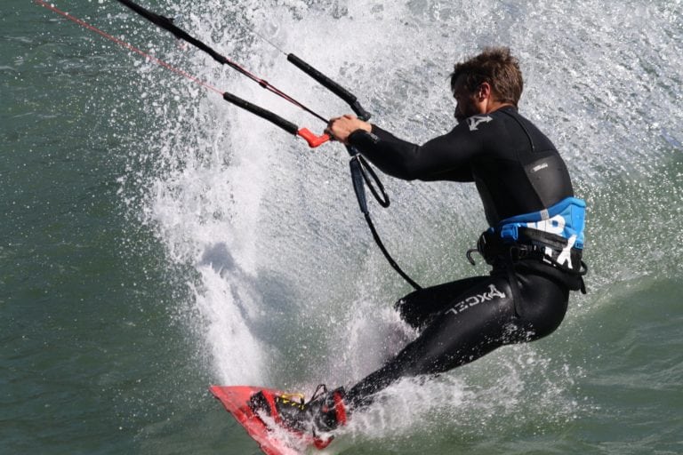 Kitesurfing in Bali What, where, when and how you can kitesurf in Bali