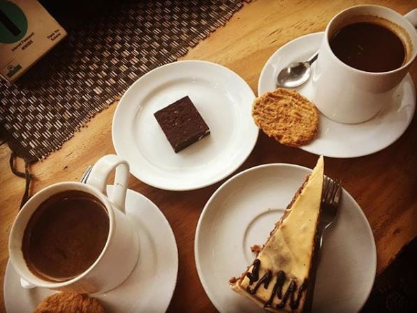 healthy cafe ubud