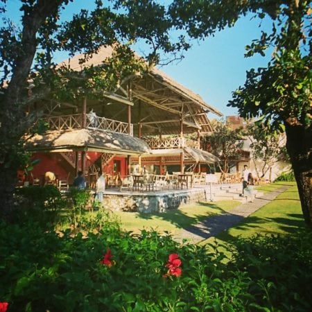 Ocean front dining