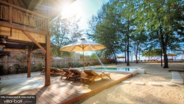 beachfront garden