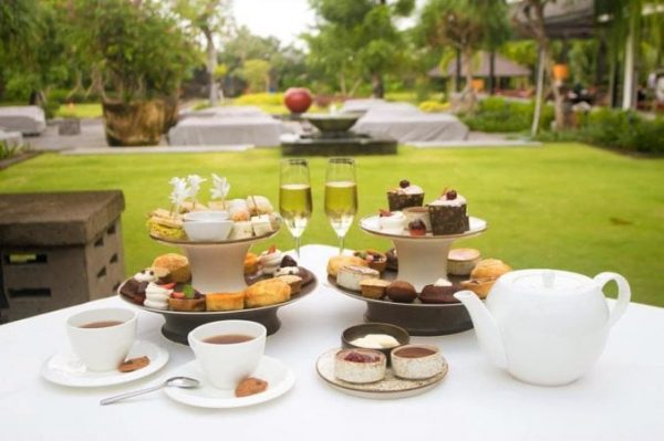romantic activities on a medium-high budget