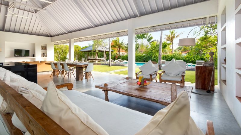Villa Senara living room