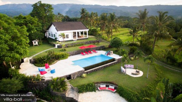 Looking for a villa in Bali? Here's a guide about Bali Villas!