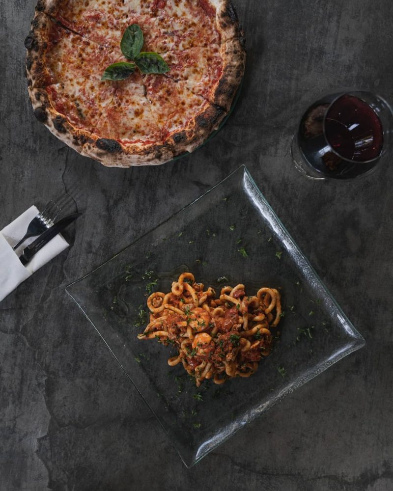 27 Best Restaurants in Canggu You Can’t Miss! 23 A restaurant to enjoy pizza by the sea in Canggu