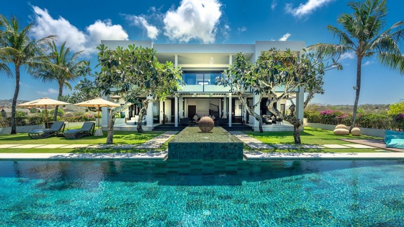 Magnificent hilltop villa in Uluwatu