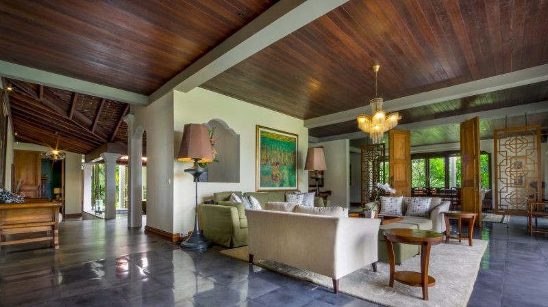 well-designed living area at Villa Jeeva Saba
