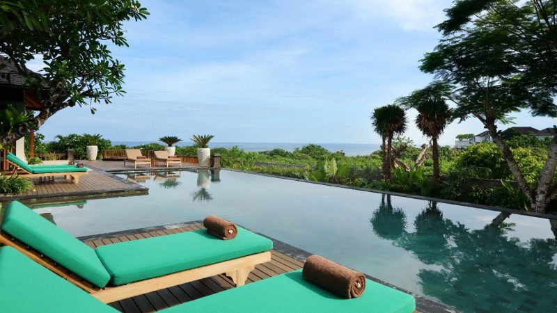 Amazing ocean view from a clifftop luxury villa