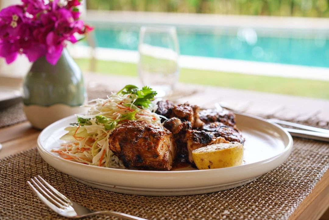 Best Restaurants in Uluwatu: check out Banana Lounge Bali