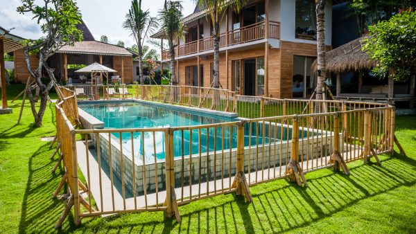 How to find the right Bali villas - do you need pool fence?