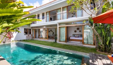 first-timers guide to staying in a villa