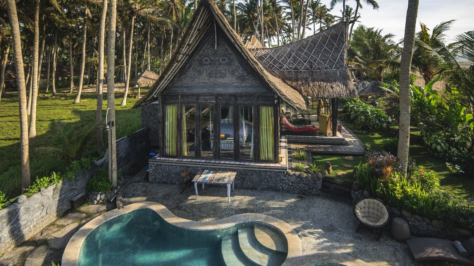 villa laut, a bali villa with authentic traditional style